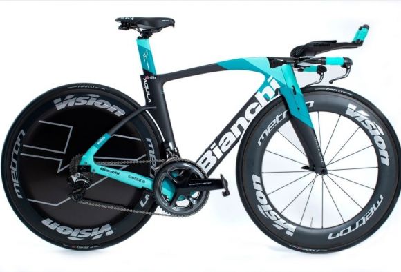 Team BikeExchange Bianchi TT bike.