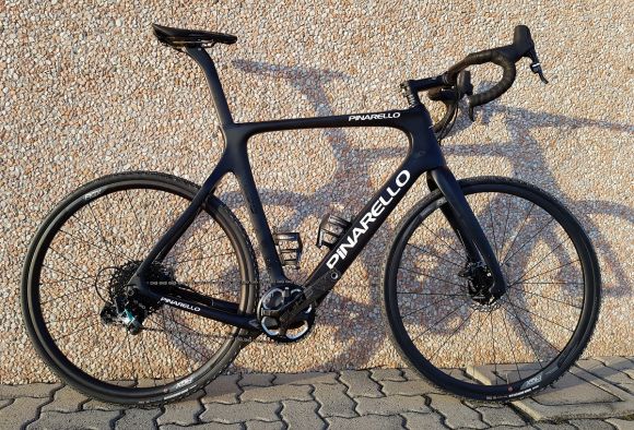 The Pinarello Dyodo e-gravel bike equipped with FSA System Hub Motor