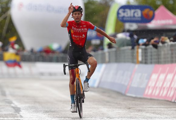 Gino Mader at the finish line in Ascoli.